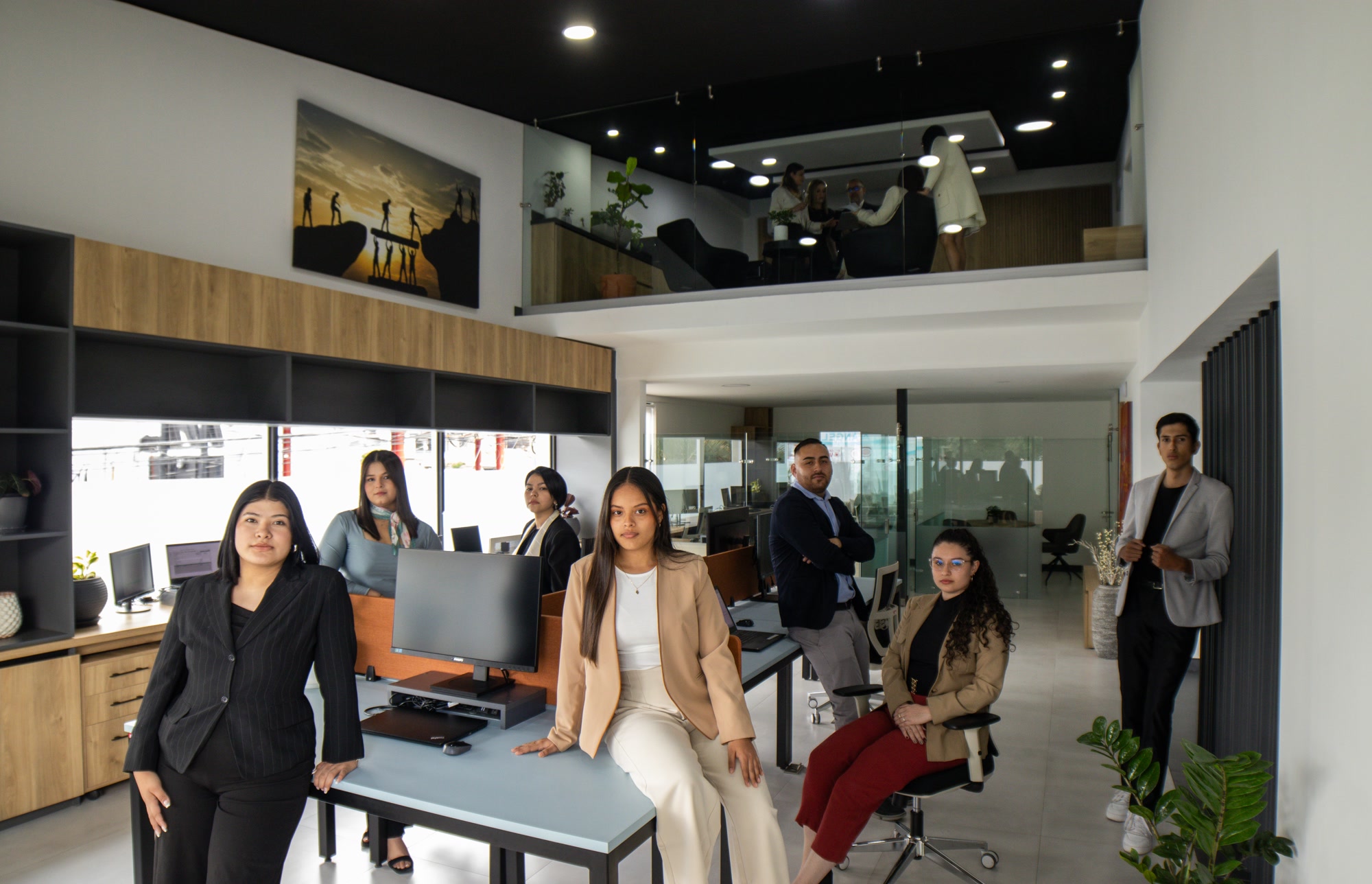 El equipo de SSC Outsourcing en el piso de operaciones
